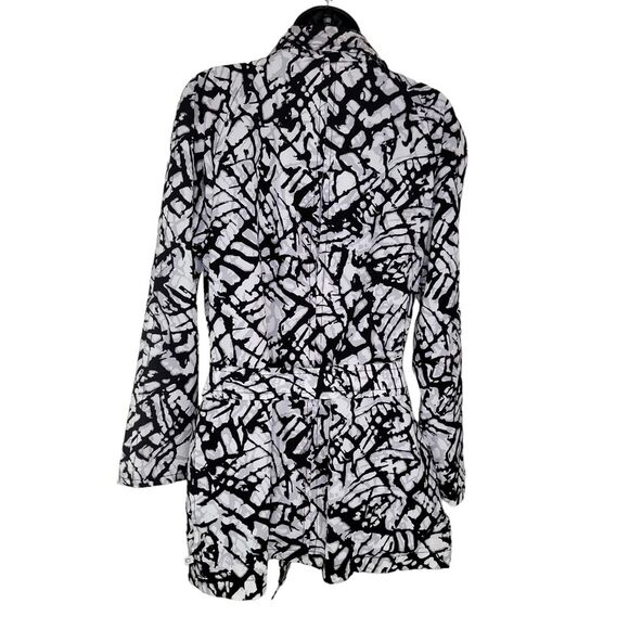 Chico's Zenergy Belted Trench Coat Size 2 (Large) - Picture 2 of 6